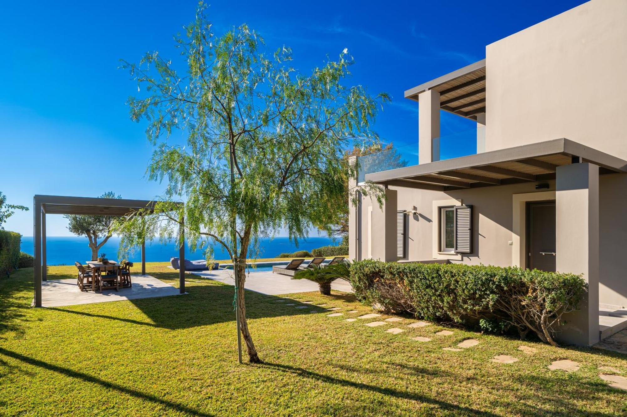 Grande Azzurro In Lakithra Villa Exterior photo