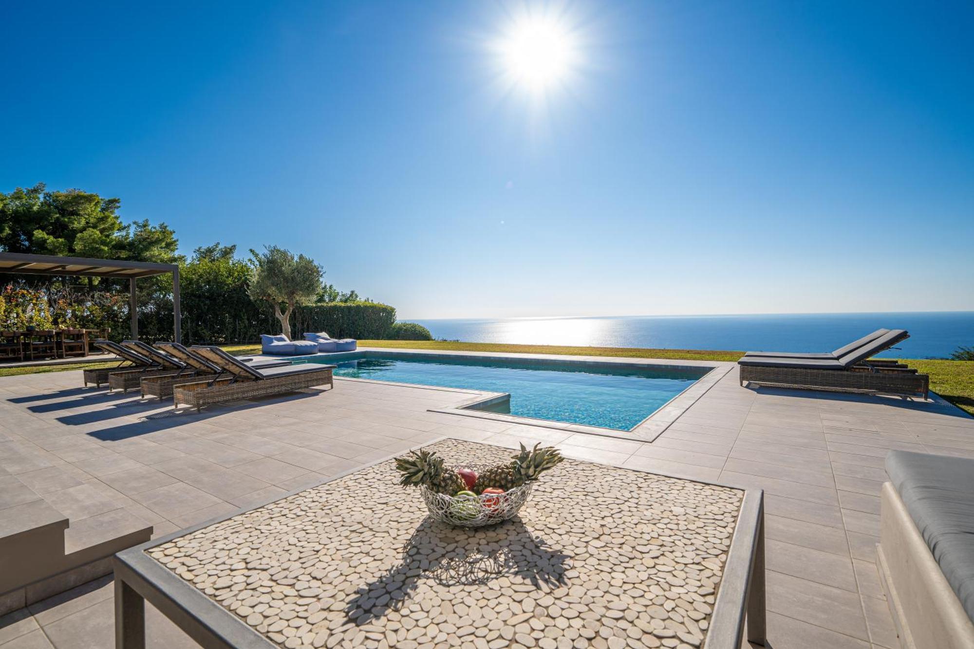 Grande Azzurro In Lakithra Villa Exterior photo